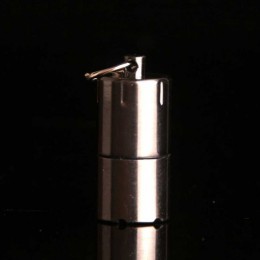 Mini kompaktowy zapalniczka nafta kapsułki benzyna zapalniczka brelok do kluczy zapalniczka benzyna koła zapalniczki na zewnątrz