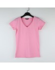 Wysokiej jakości dekolt w serek 15 bawełna w cukierkowym kolorze podstawowy T-shirt damski zwykły prosty T Shirt dla kobiet z kr