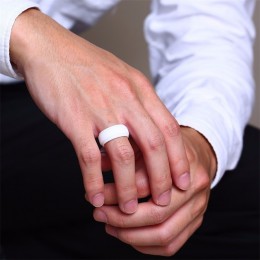 Vnox niedrogie gumy silikonowe obrączki dla kobiet mężczyzn pierścienie czarny biały kolor Casual Anel