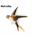 Wuli & Baby emalia latająca jaskółka broszka przypinki dla kobiet zwierząt ptak Broche biżuteria prezent