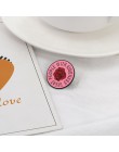 QIHE biżuteria cytat szpilki kolekcja feministka siła dziewczyn życzliwość Wine Lover inspirujące piękne emaliowane Pin odznaki 