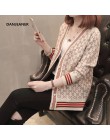 Danjeaner koreański styl jednorzędowe swetry rozpinane damskie swetry 2018 zimowy dekolt w serek z długim rękawem modne drukowan